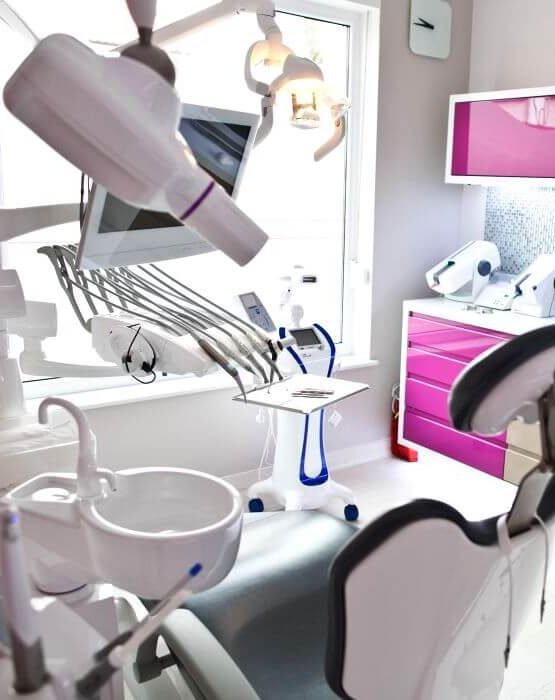 Zahnarzt in Polen für Implantate, Brücken, Kronen, Prothesen